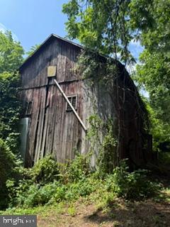 1418 E MAYBERRY ROAD