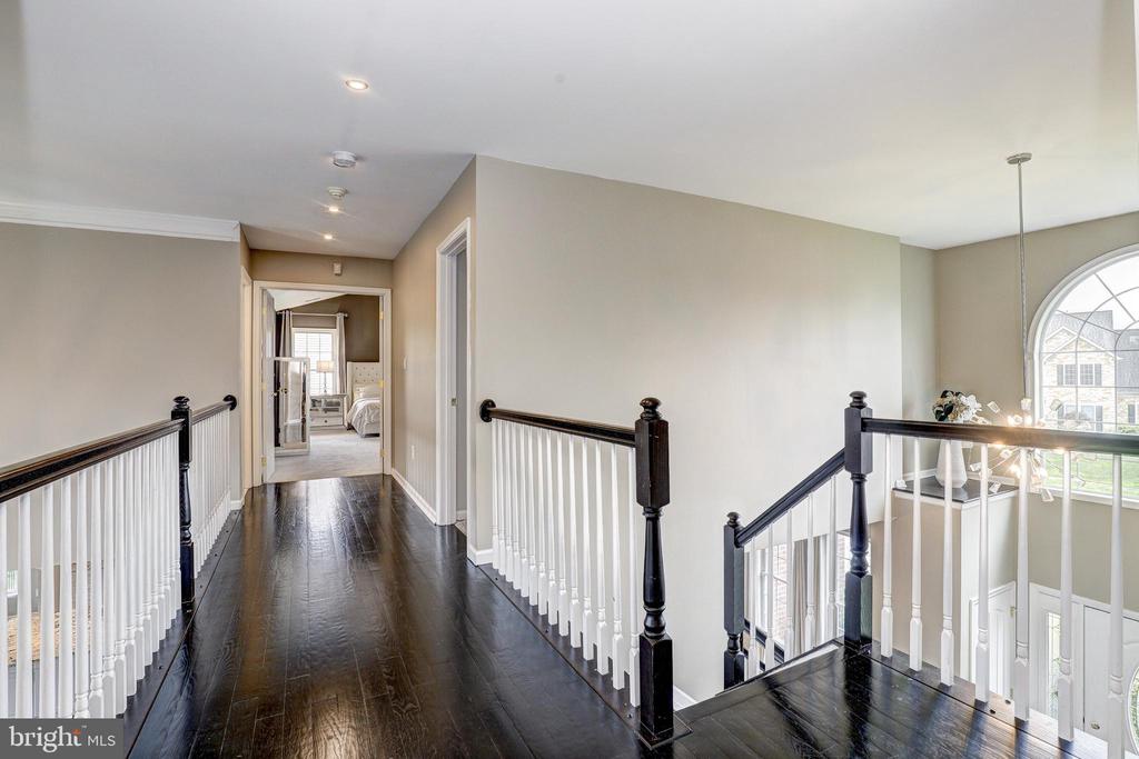 2093 TITAN TERRACE
