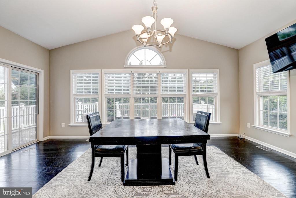 2093 TITAN TERRACE