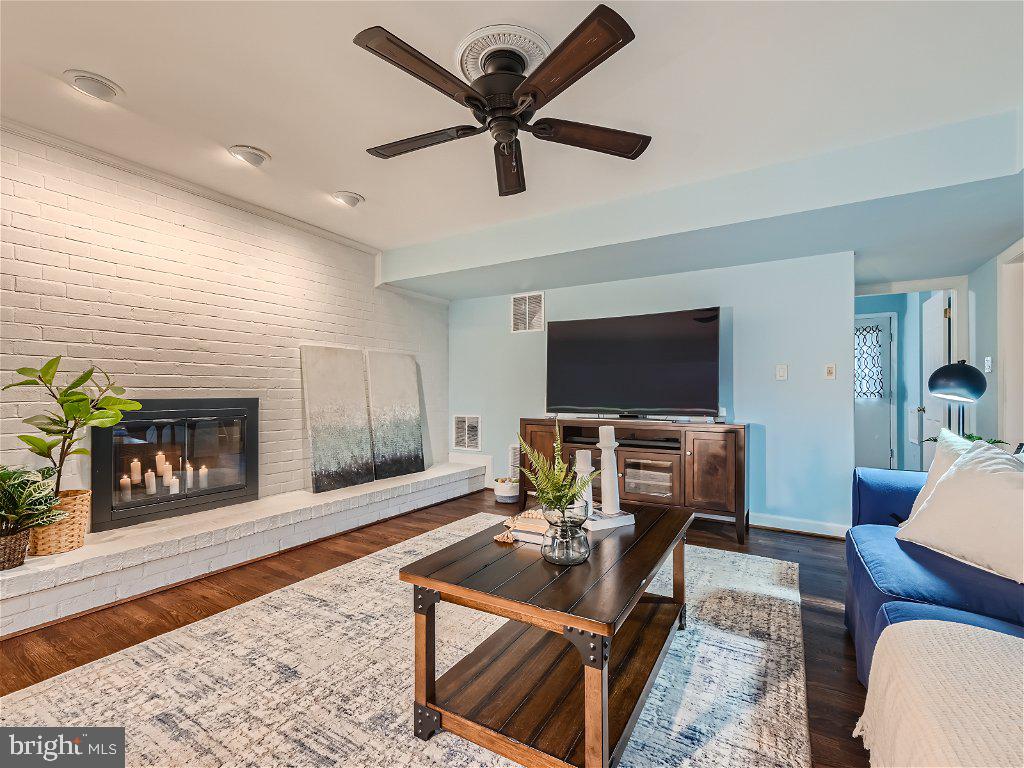 2930 MONTCLAIR DRIVE