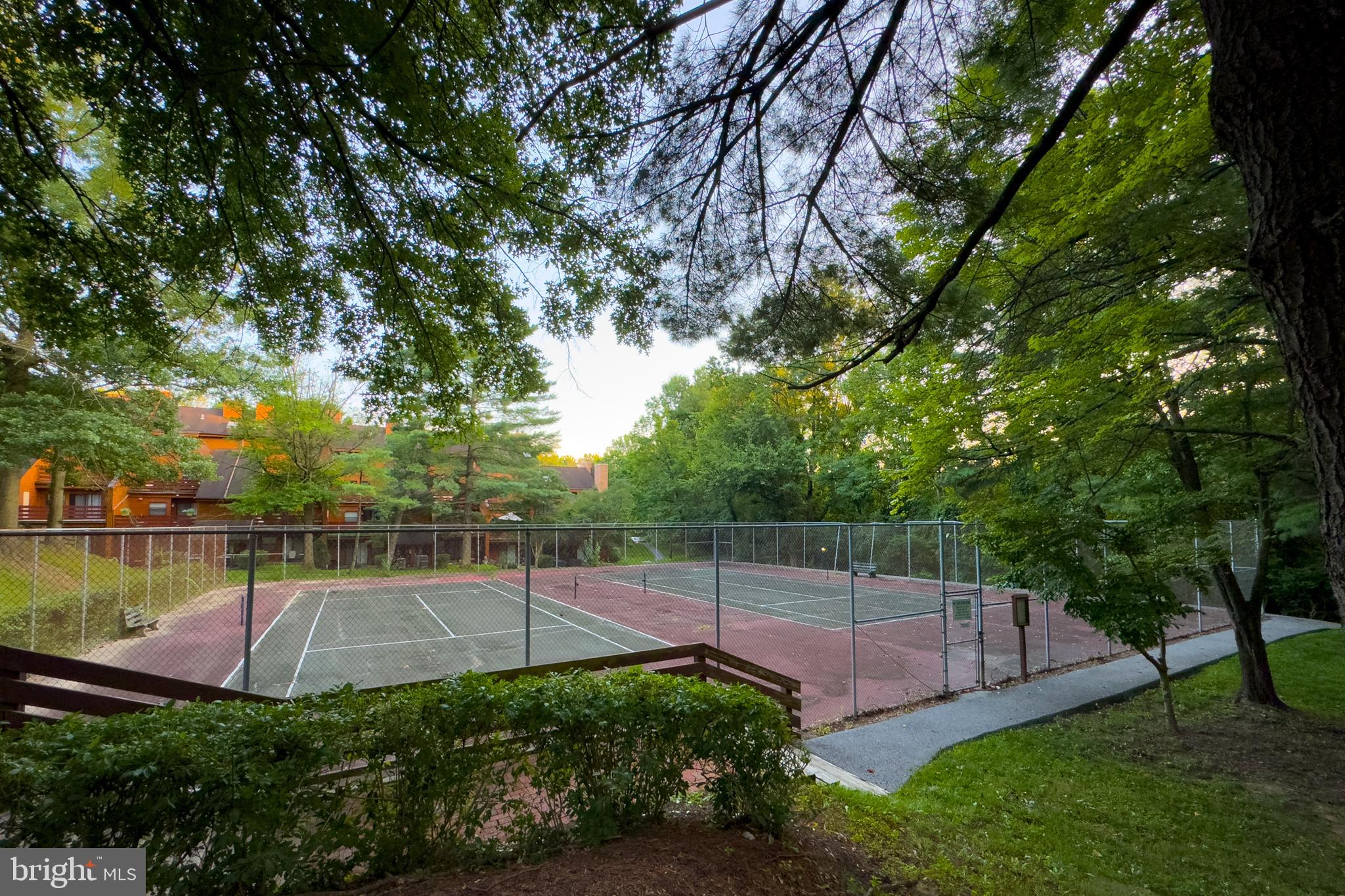 7524 SWEET HOURS WAY E