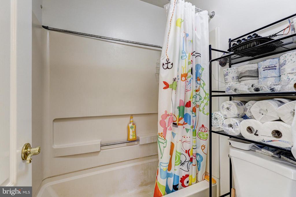 8495 FALLS RUN ROAD Unit: I