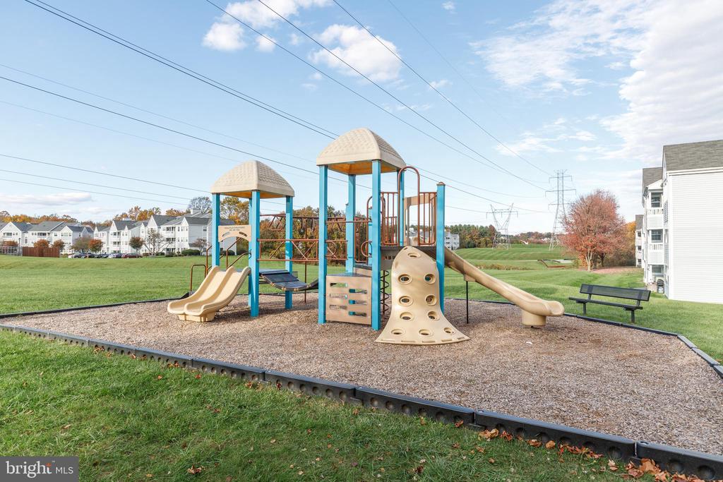 8495 FALLS RUN ROAD Unit: I