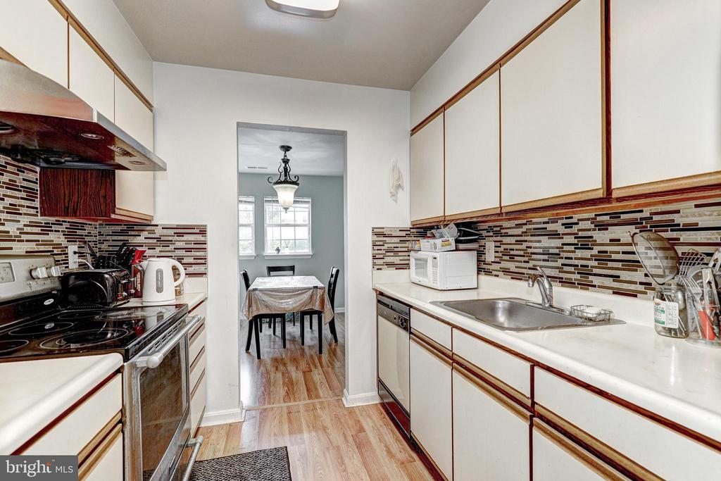 8495 FALLS RUN ROAD Unit: I