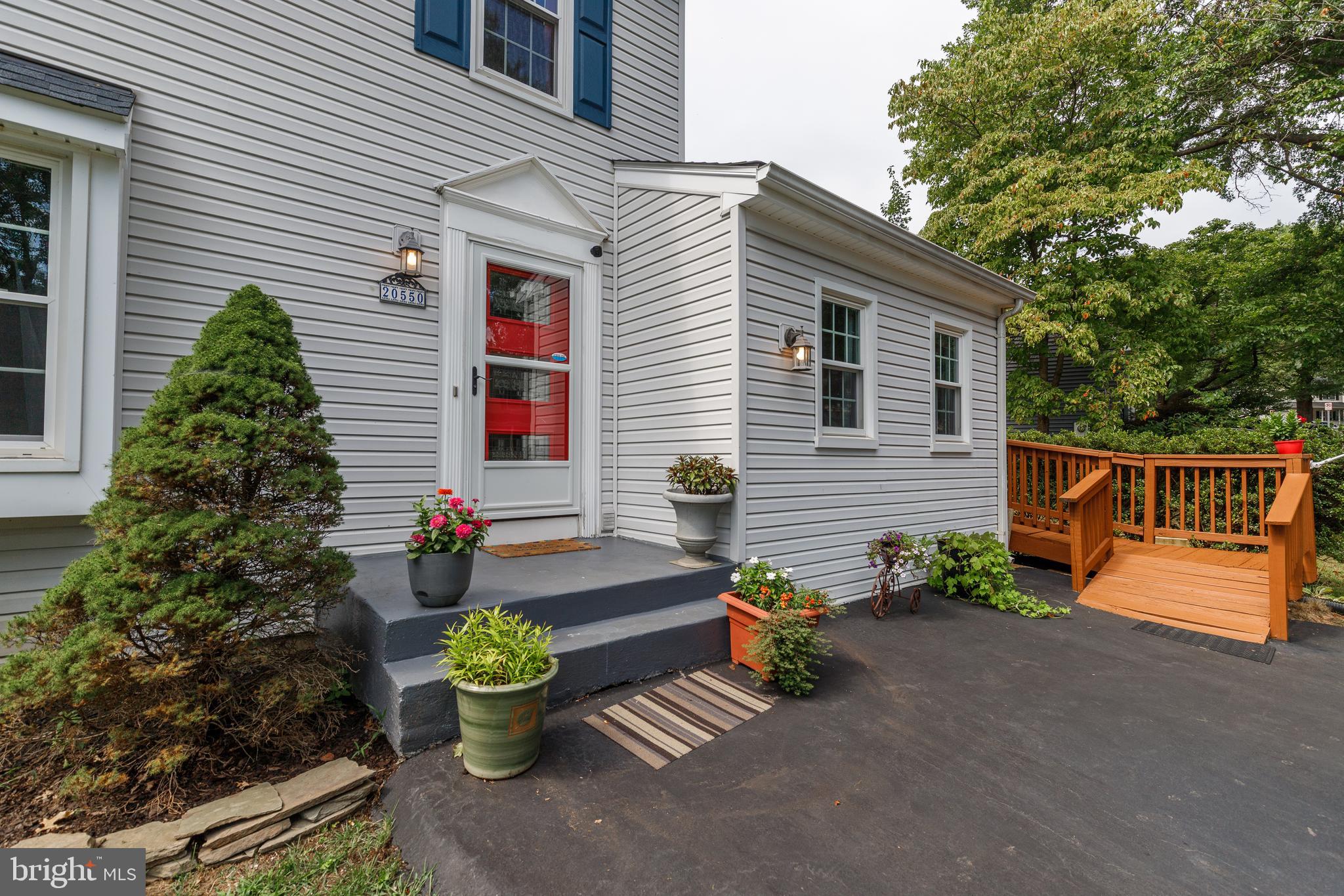 20550 NEERWINDER STREET