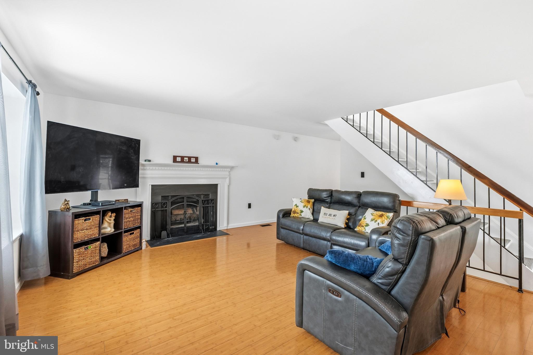 20550 NEERWINDER STREET