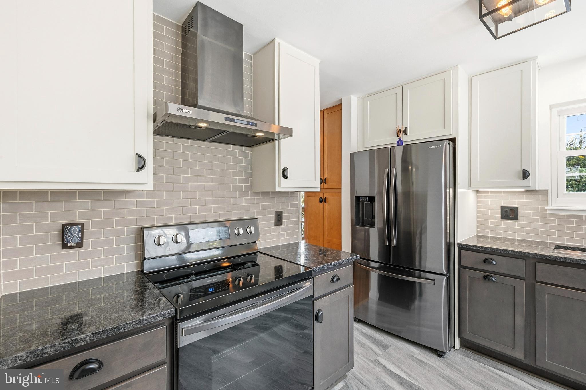 20550 NEERWINDER STREET