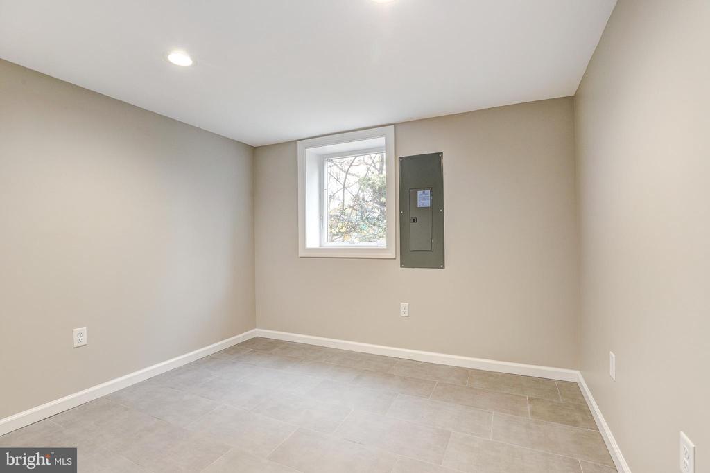 4517 POWDER MILL ROAD