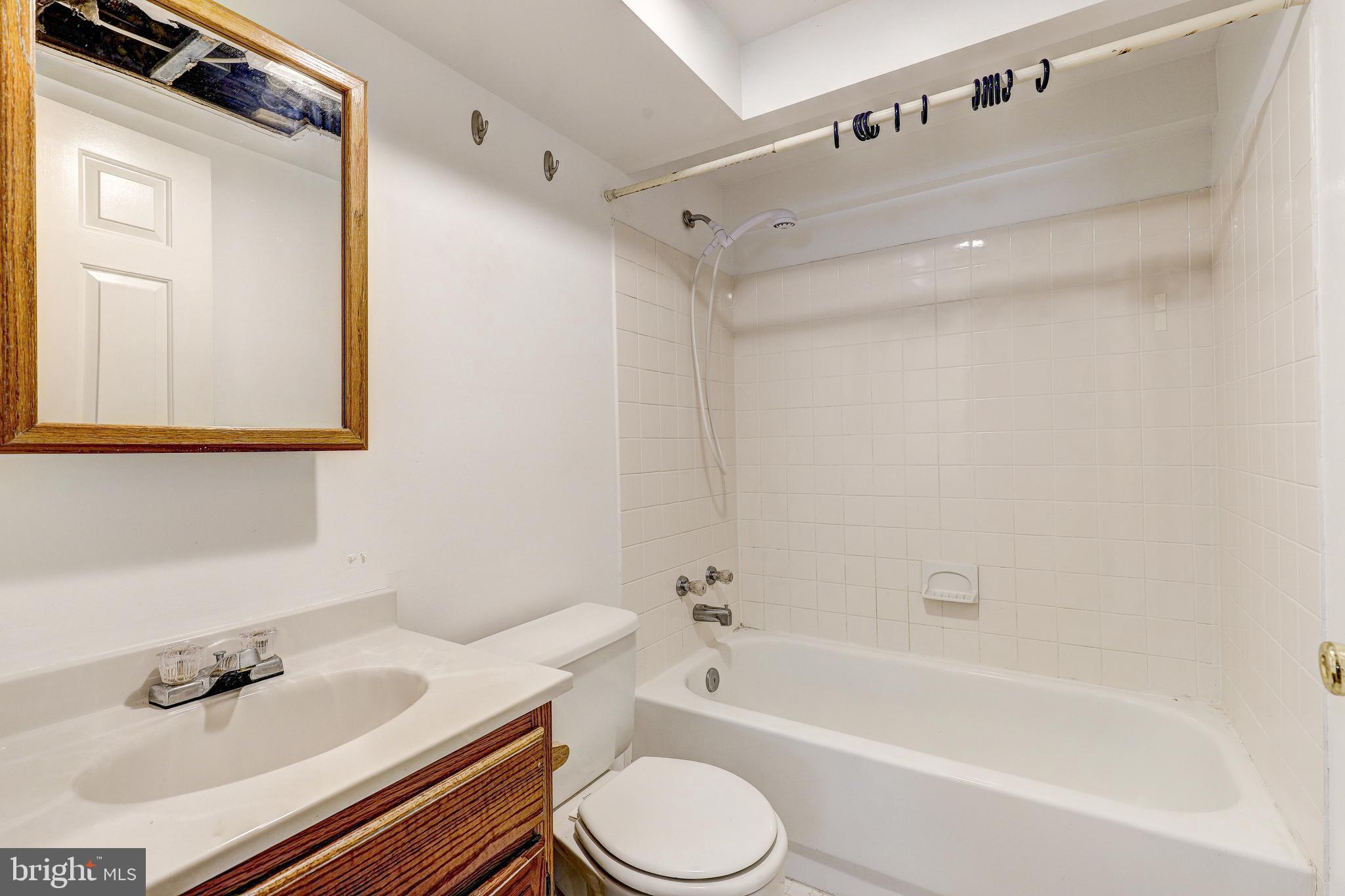 8216 MONTPELIER DRIVE