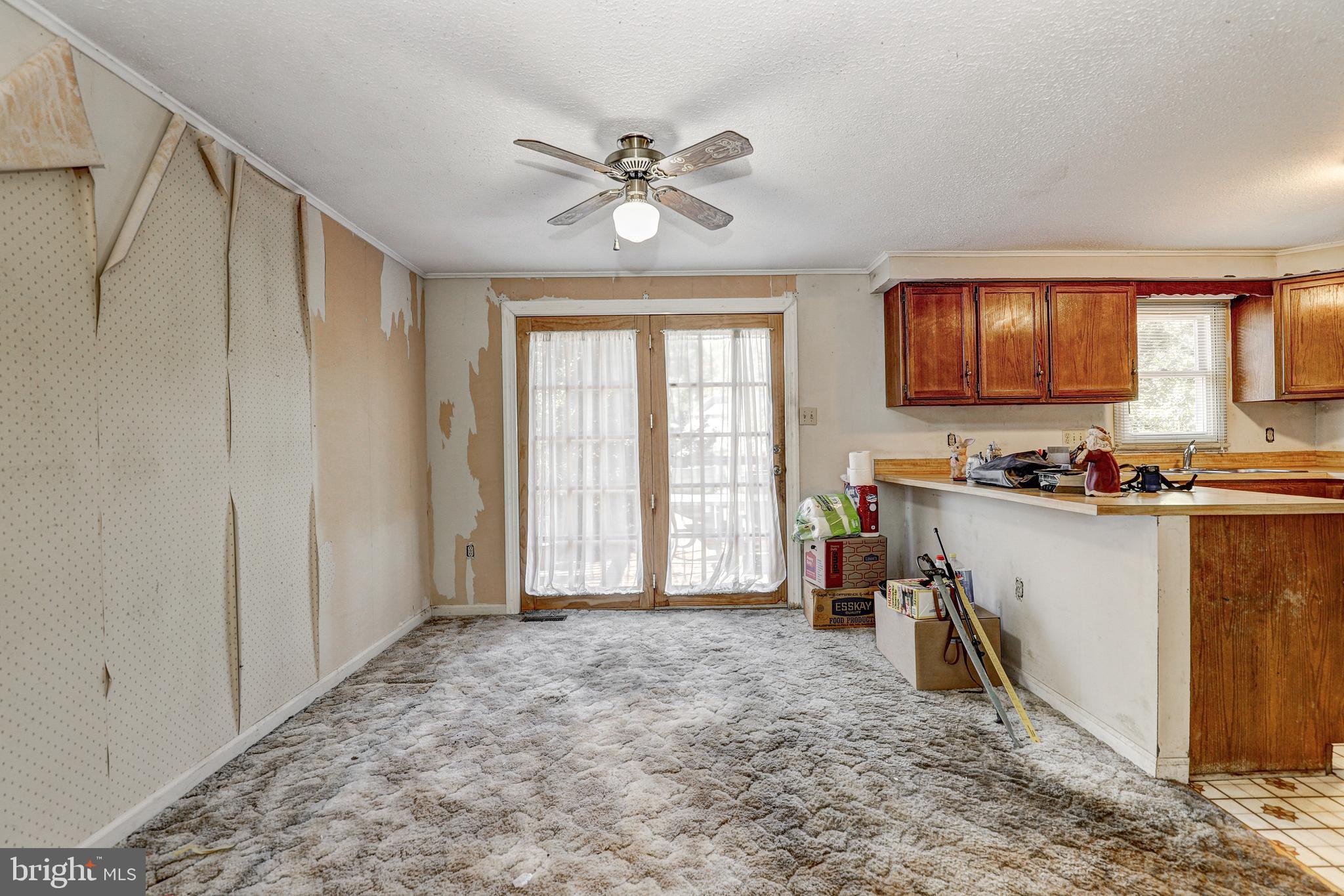 8216 MONTPELIER DRIVE