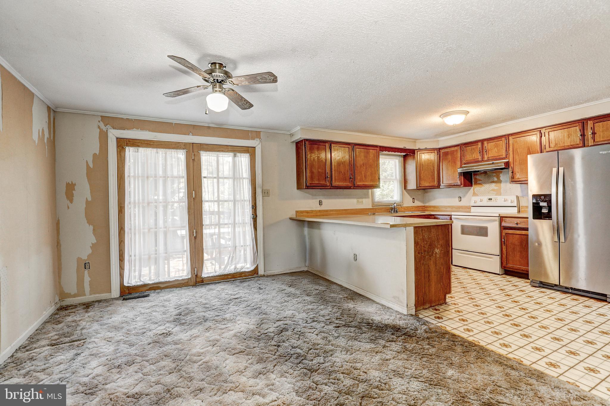 8216 MONTPELIER DRIVE