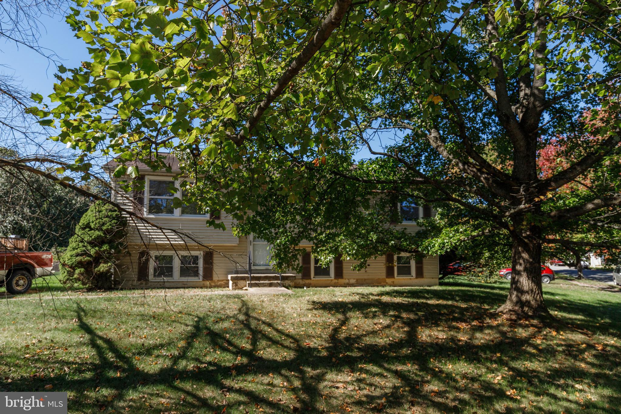 8216 MONTPELIER DRIVE