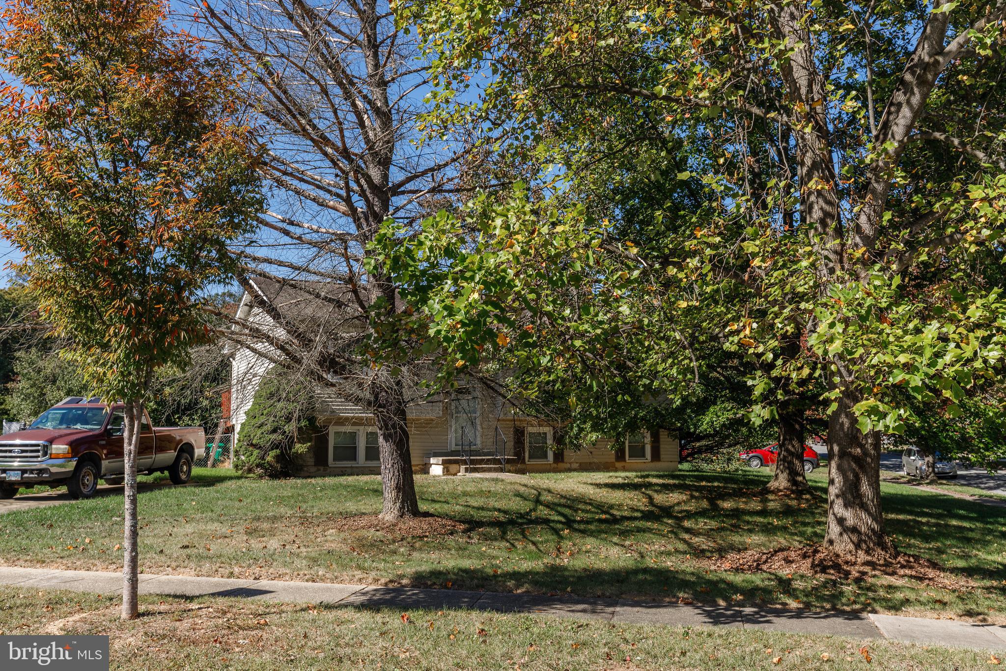 8216 MONTPELIER DRIVE