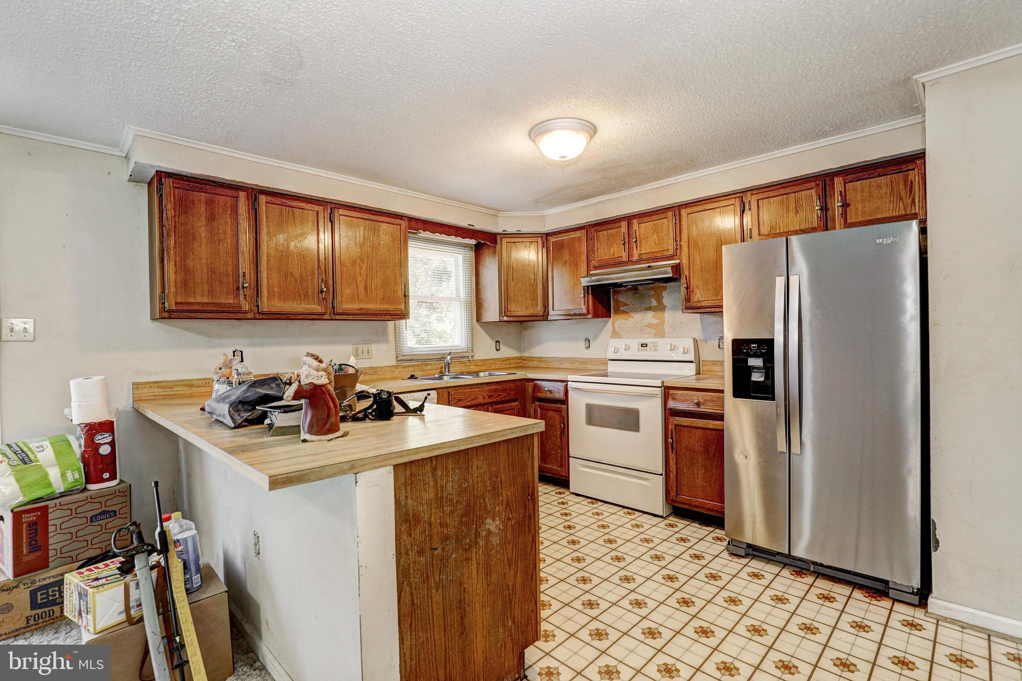 8216 MONTPELIER DRIVE