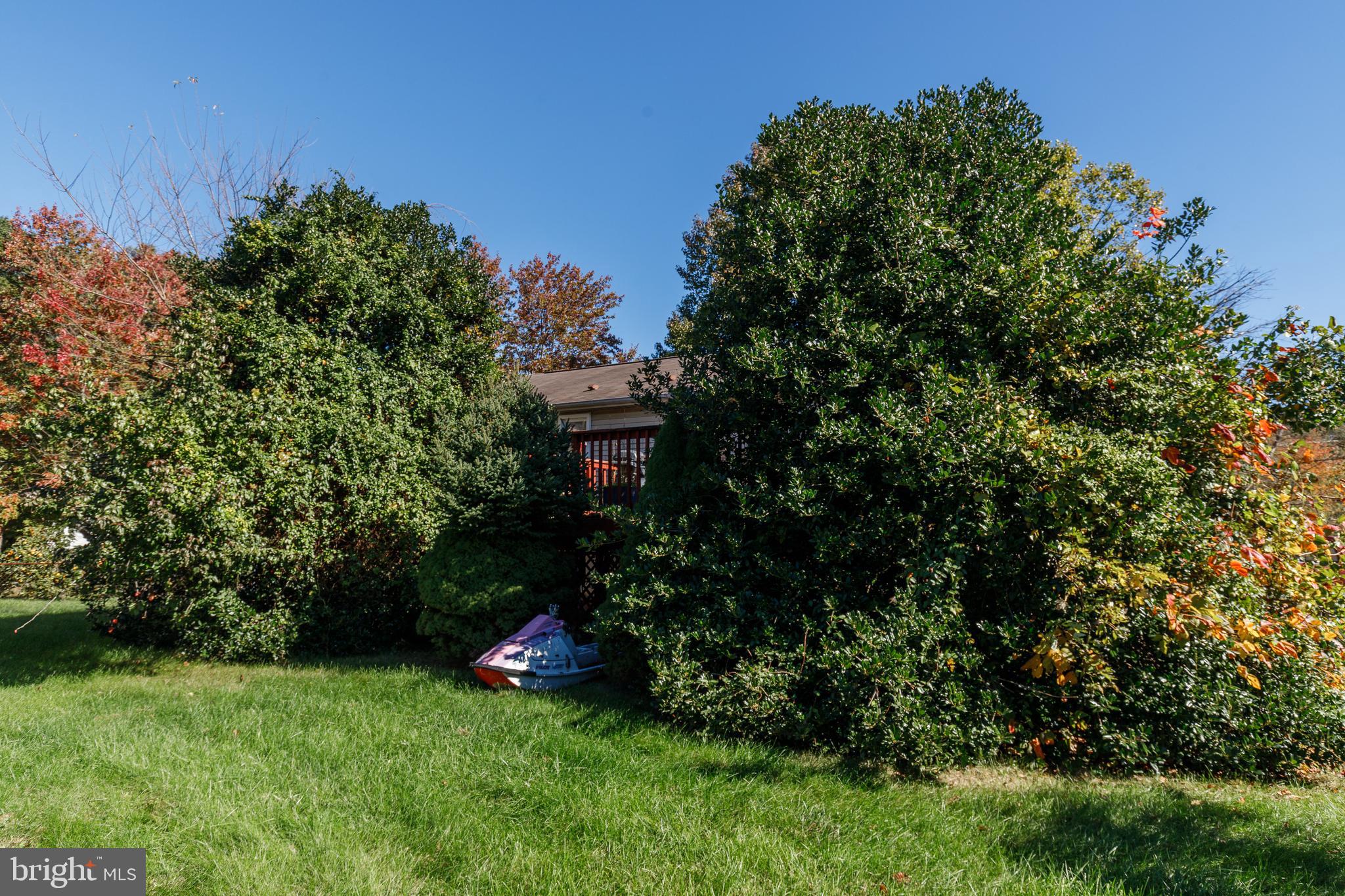 8216 MONTPELIER DRIVE