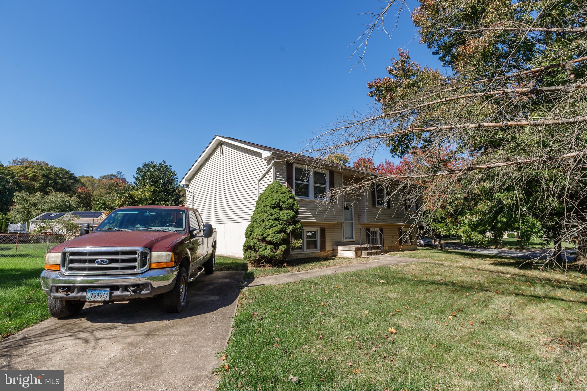 8216 MONTPELIER DRIVE