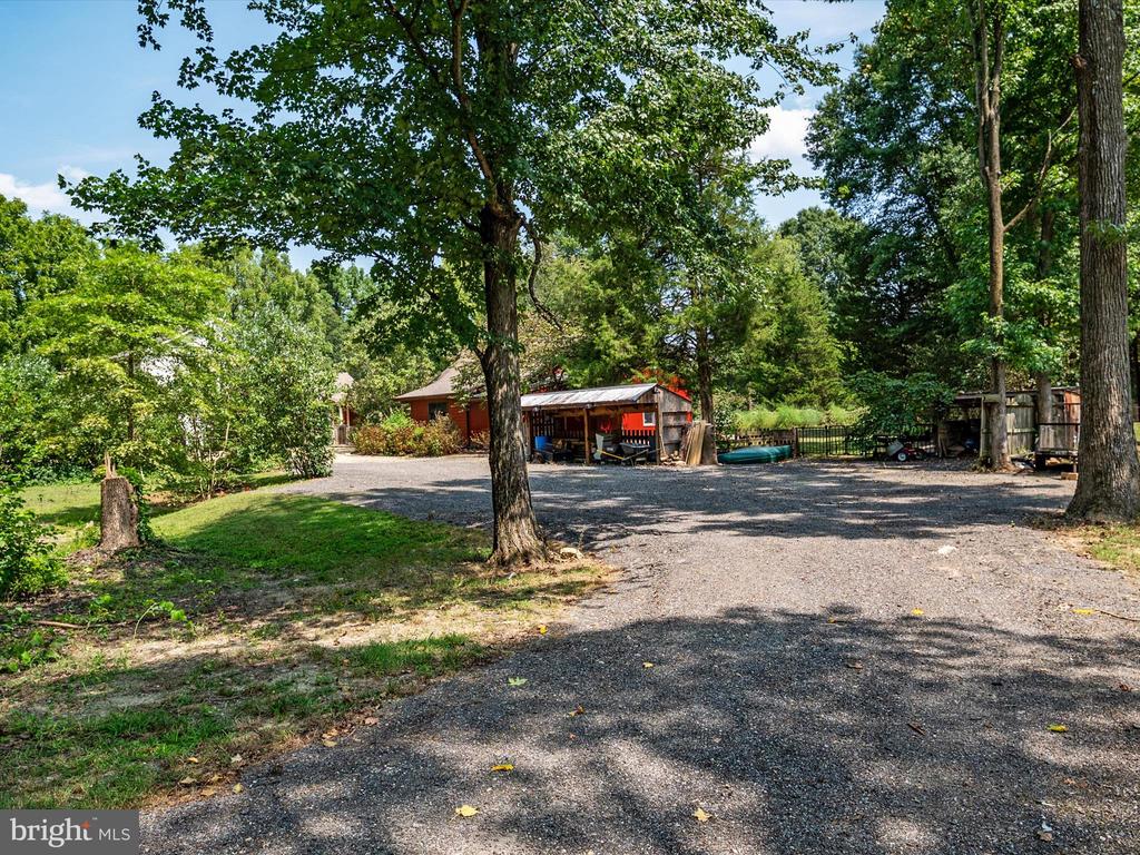 1316 EWINGTOWN ROAD