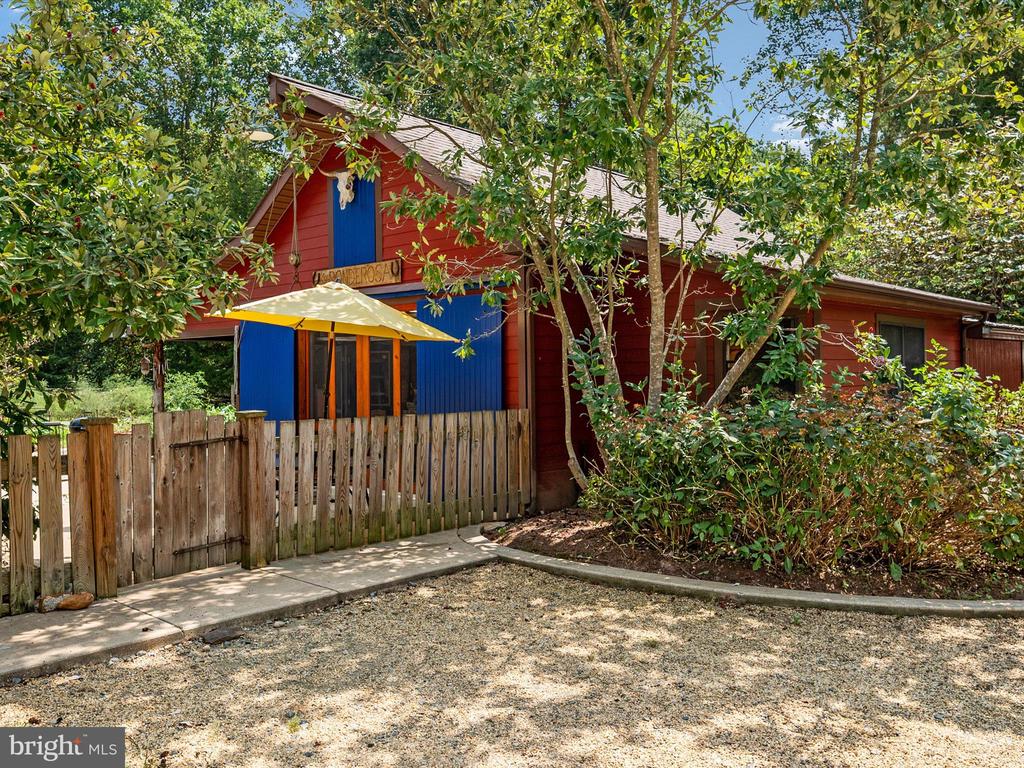 1316 EWINGTOWN ROAD