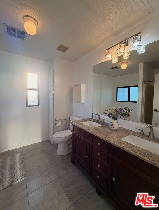 68 Poinsettia Gardens Dr Unit: 68