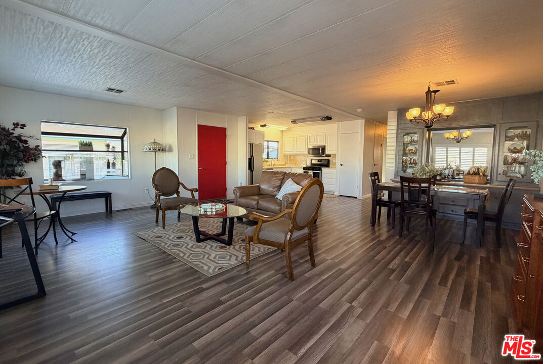 68 Poinsettia Gardens Dr Unit: 68