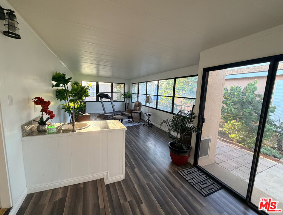 68 Poinsettia Gardens Dr Unit: 68