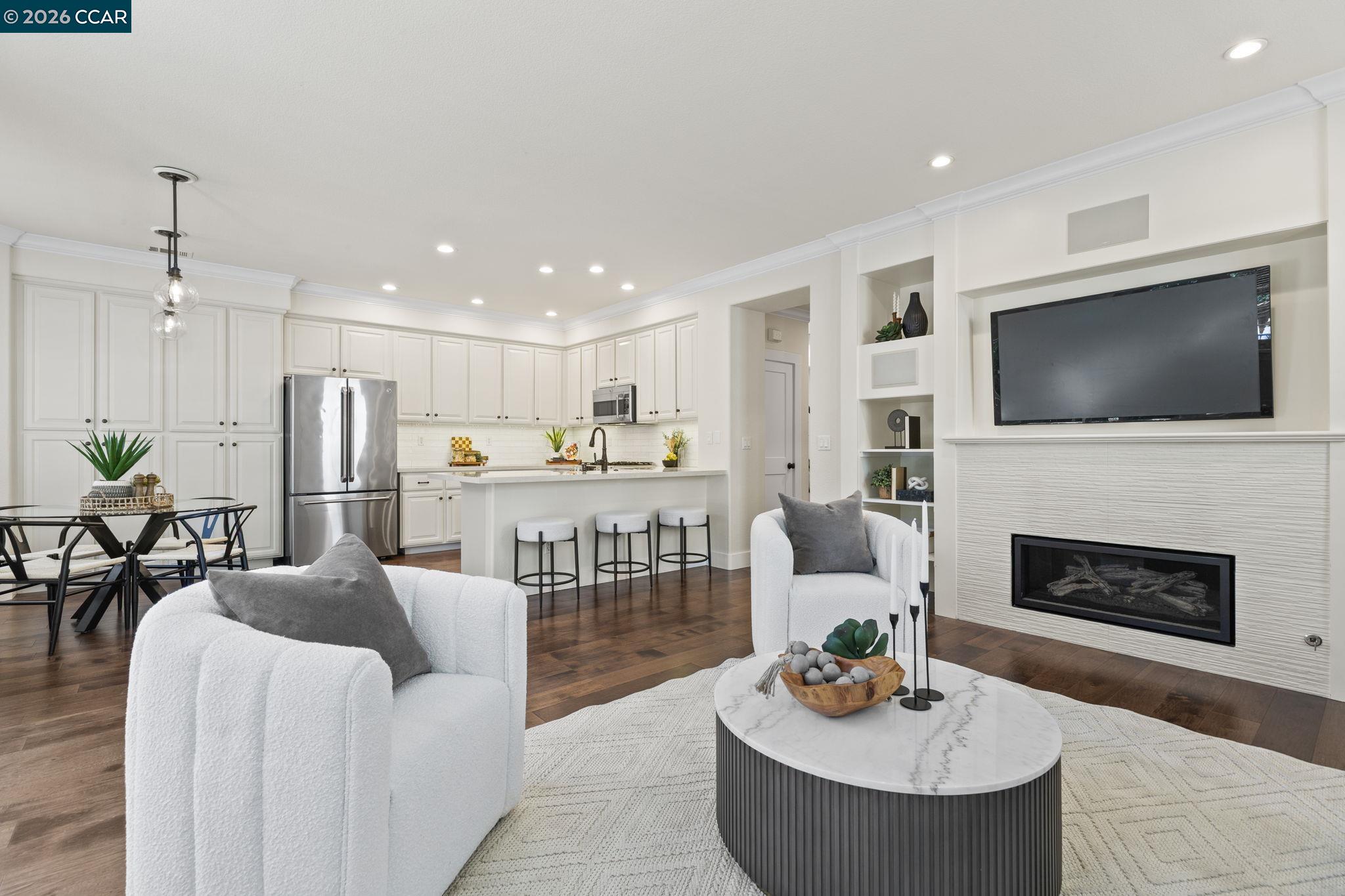 218 Abigail Cir