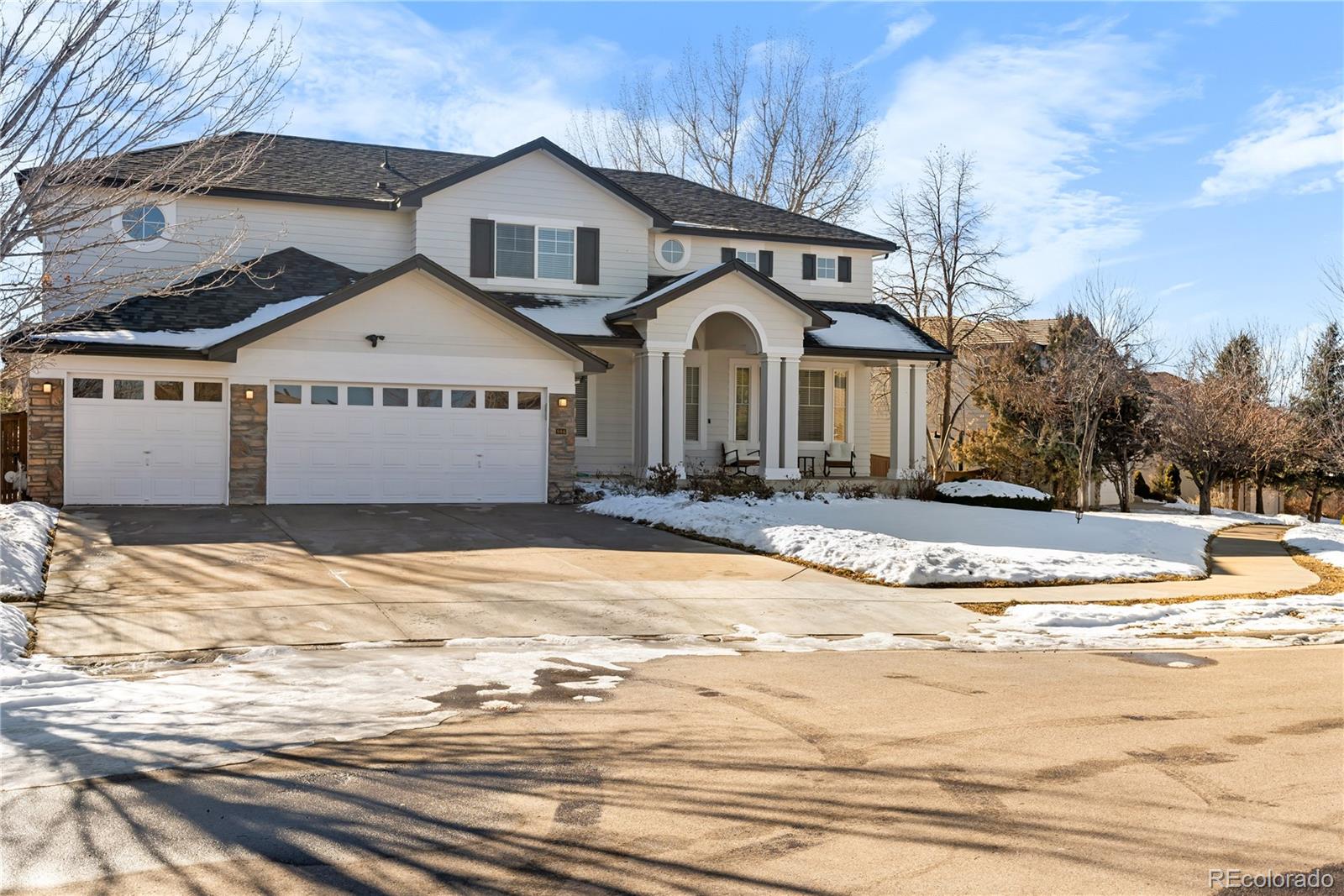 806 Ridgemont Circle
