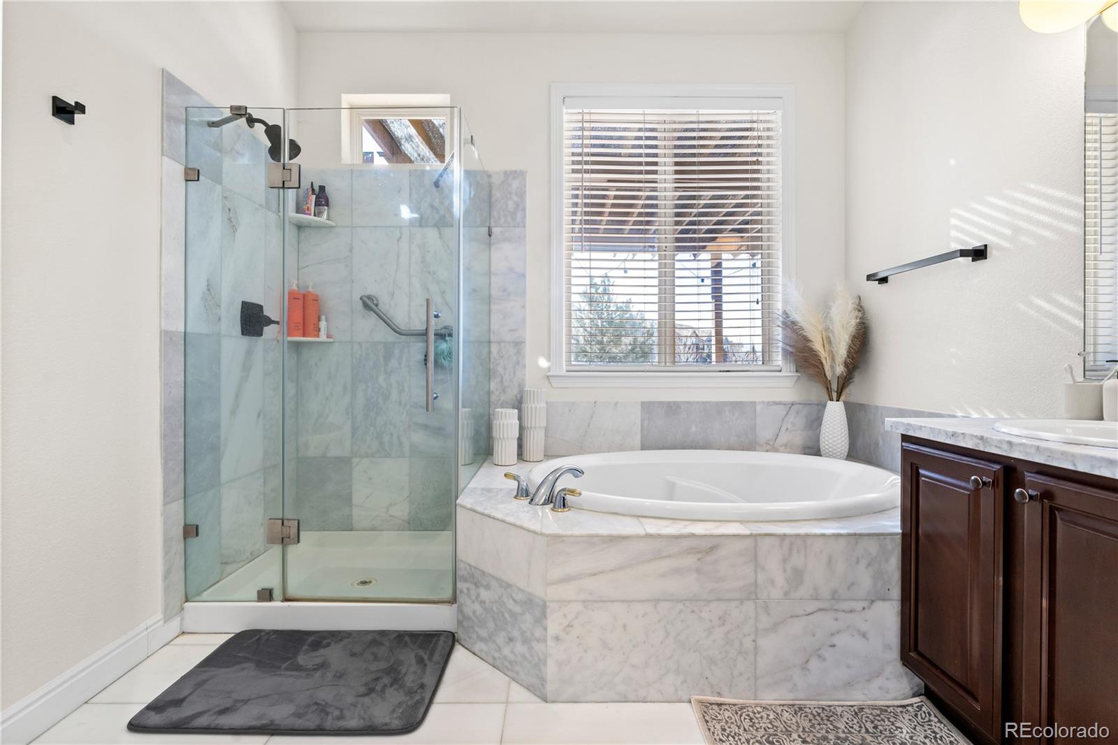 806 Ridgemont Circle