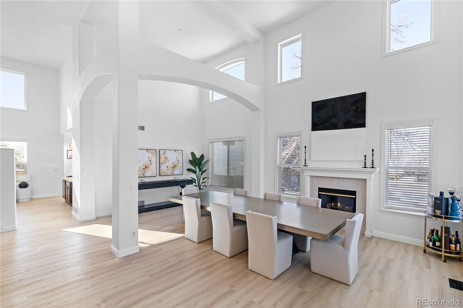 806 Ridgemont Circle