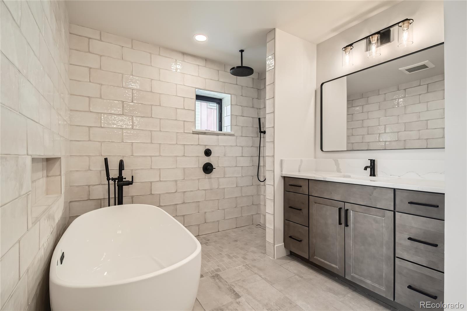 904 Wapiti Drive Unit: 7A
