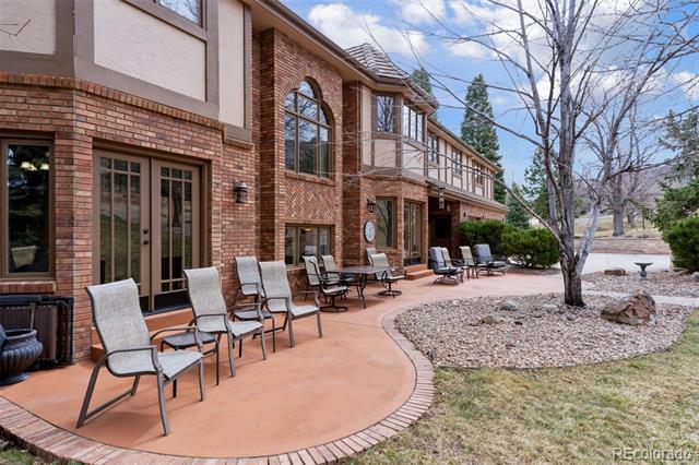 5 Tamarade Drive