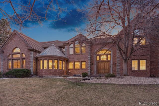 5 Tamarade Drive