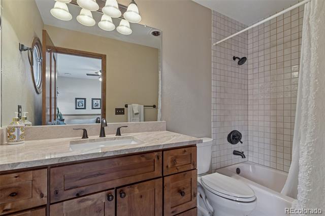 5 Tamarade Drive