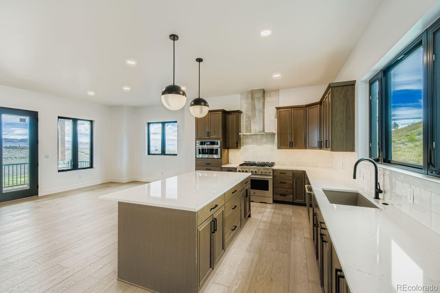 1100 Shoshoni Lane