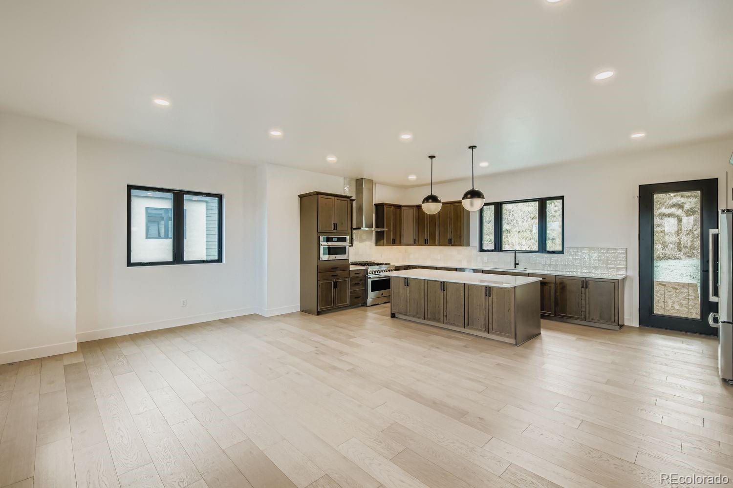 1100 Shoshoni Lane