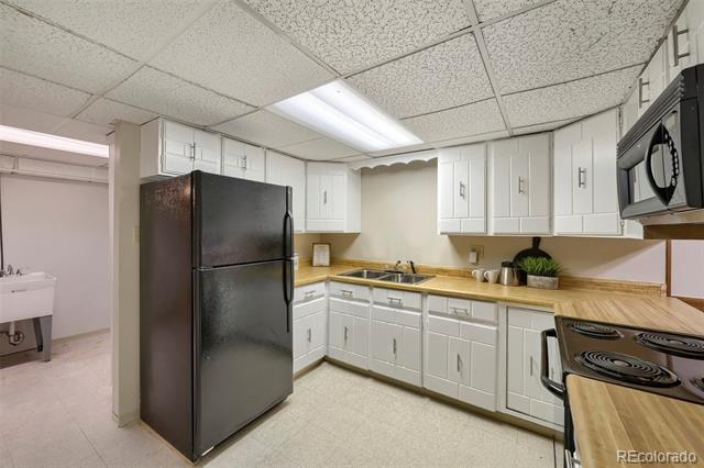 8107 W 71st Place
