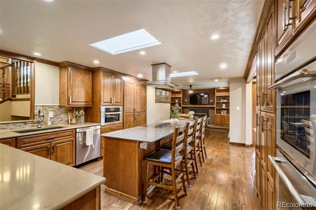 8107 W 71st Place