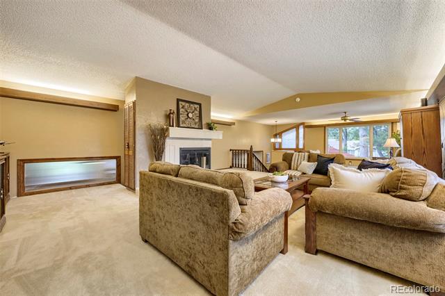 8107 W 71st Place
