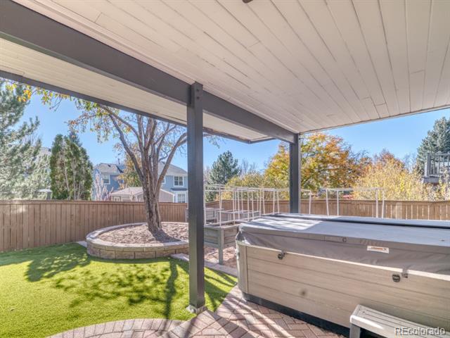 1864 Mountain Maple Avenue