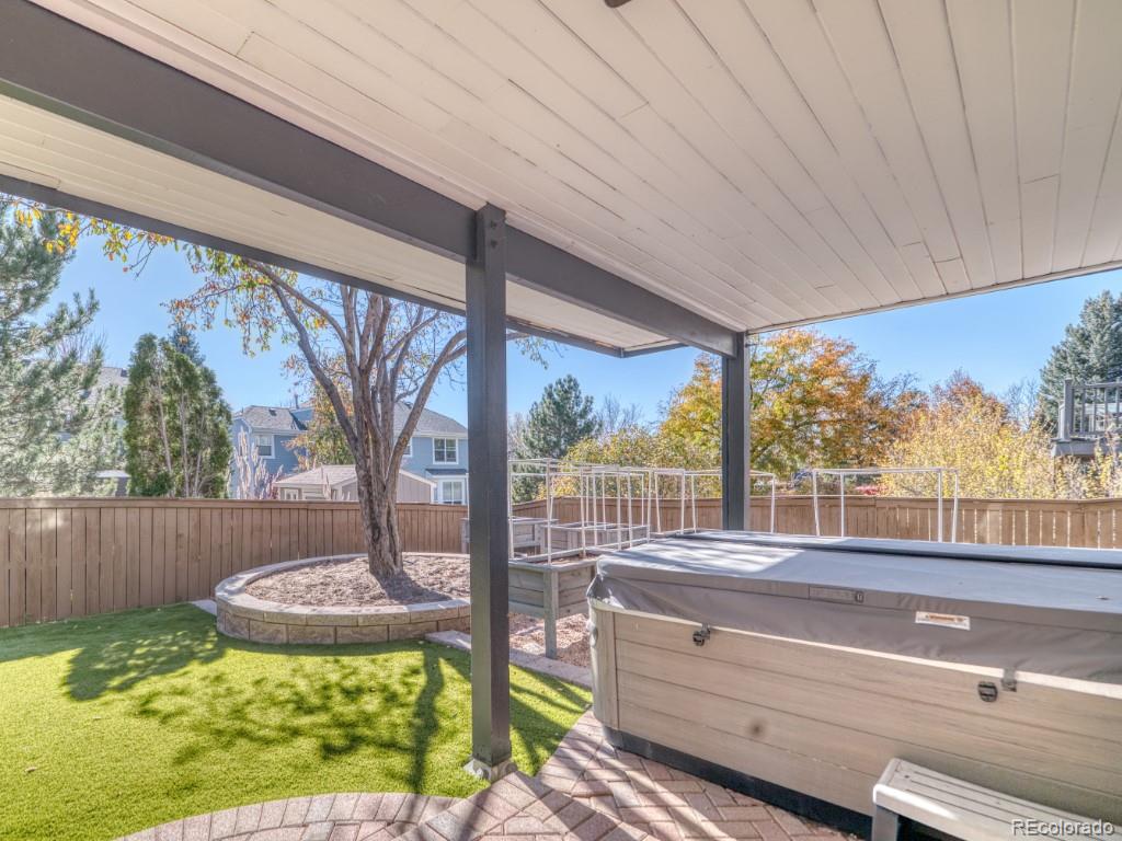 1864 Mountain Maple Avenue