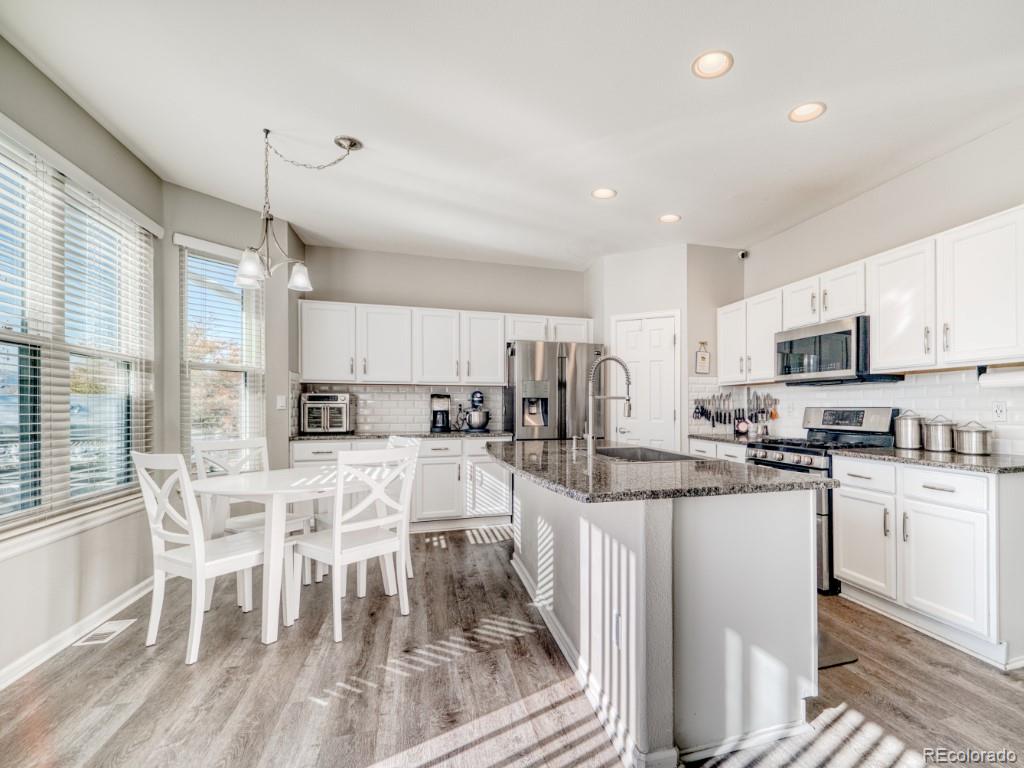 1864 Mountain Maple Avenue