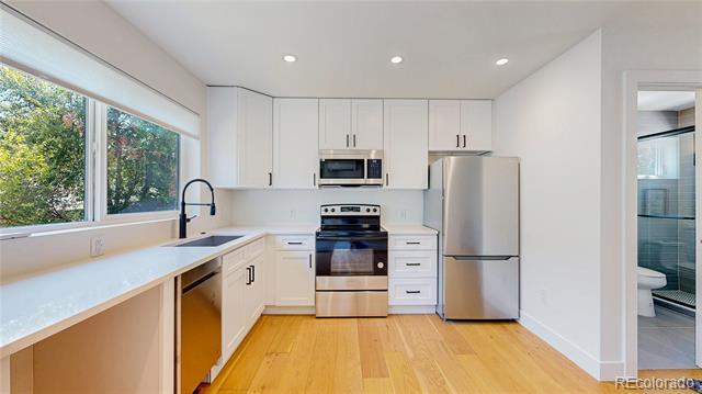 2403 S Franklin