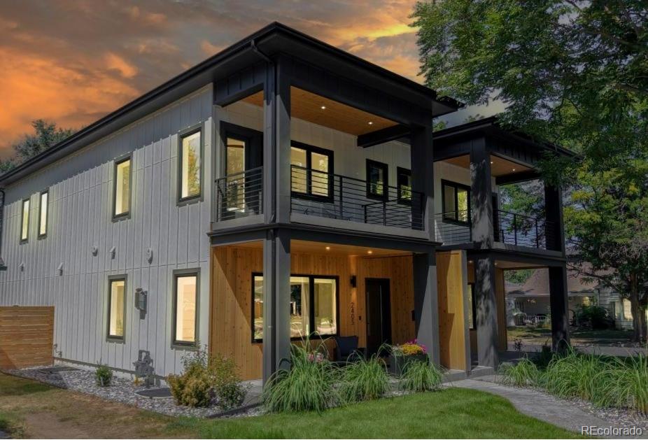 2403 S Franklin