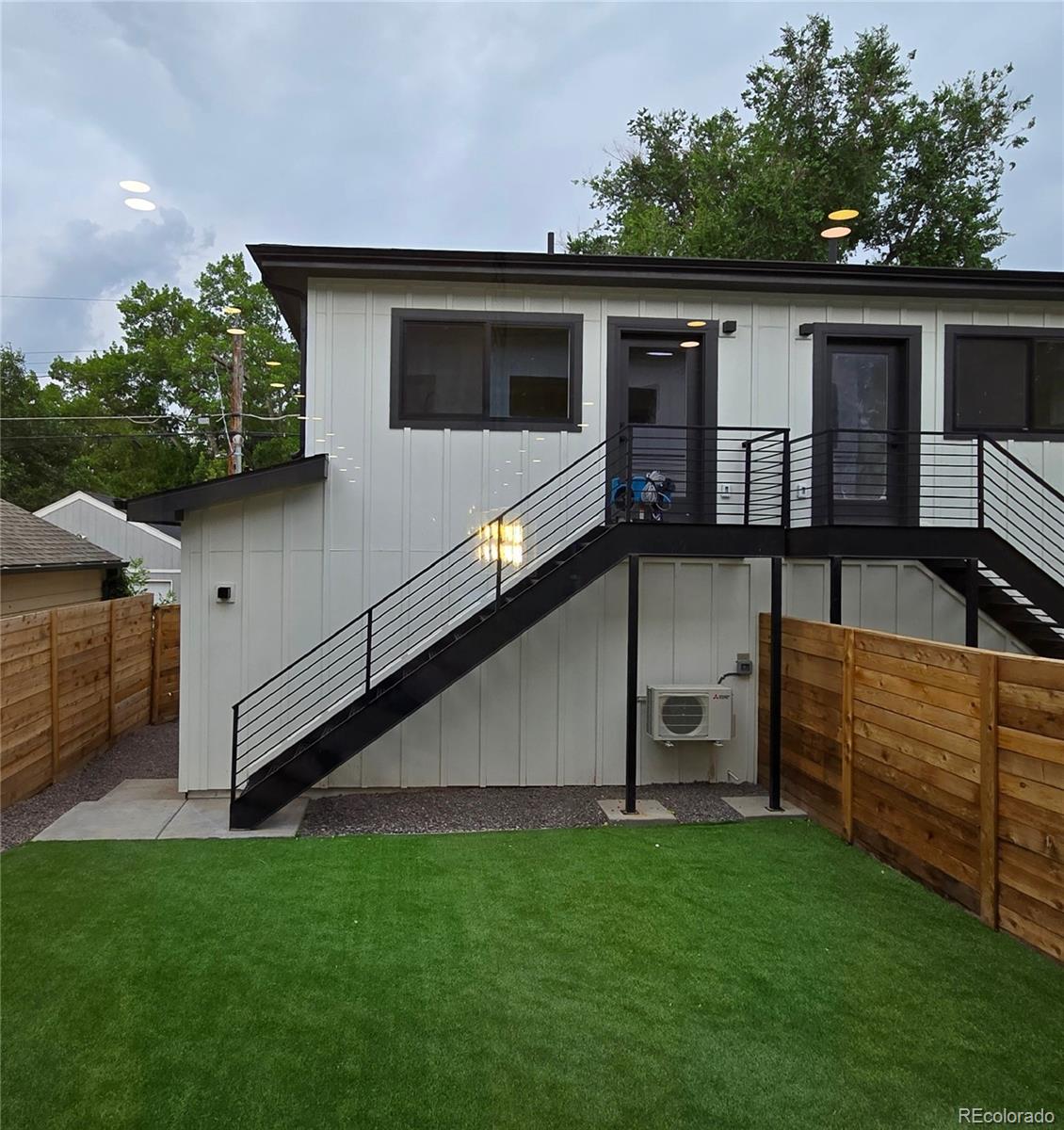 2403 S Franklin