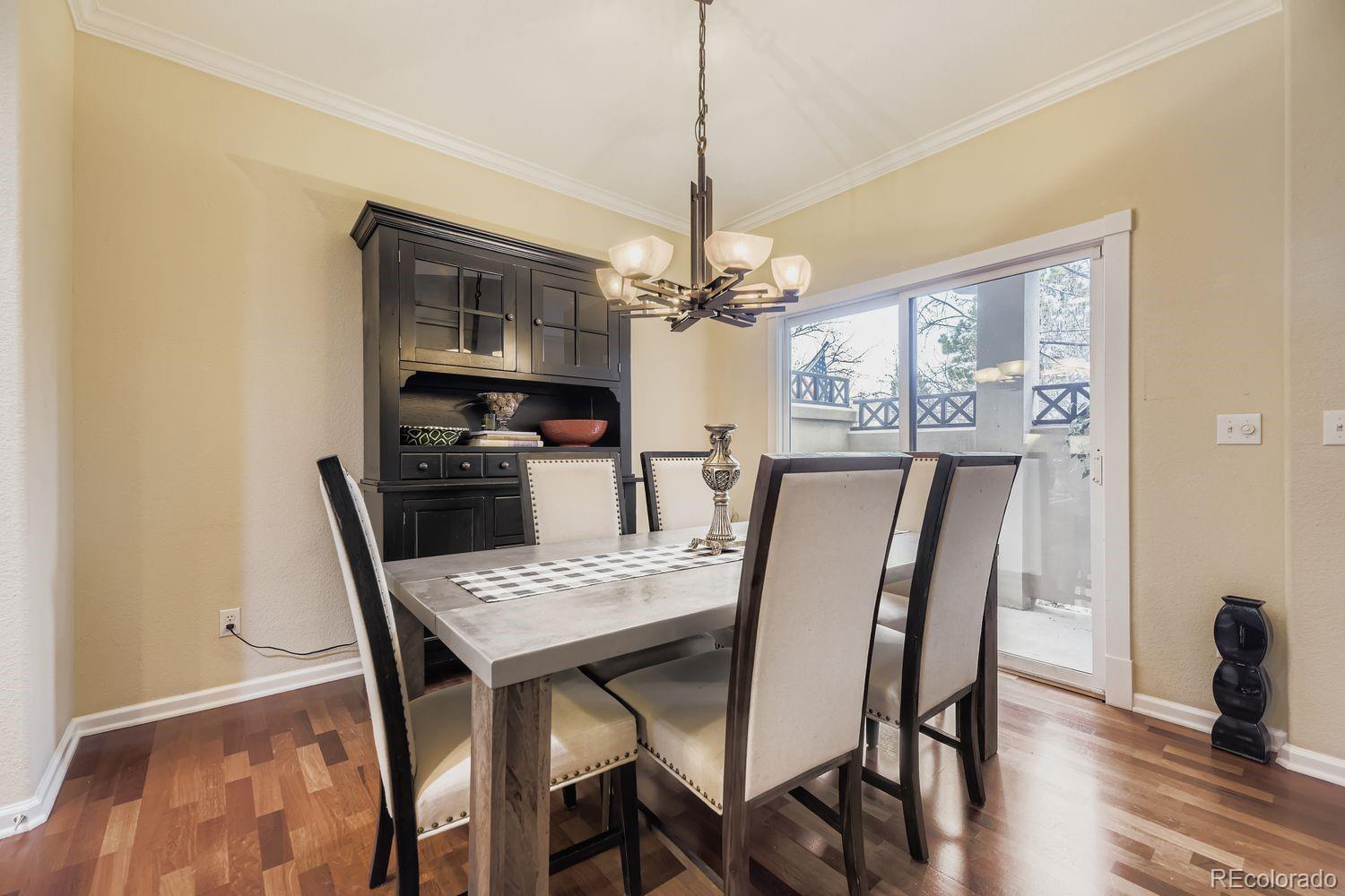 9615 W Hinsdale Place