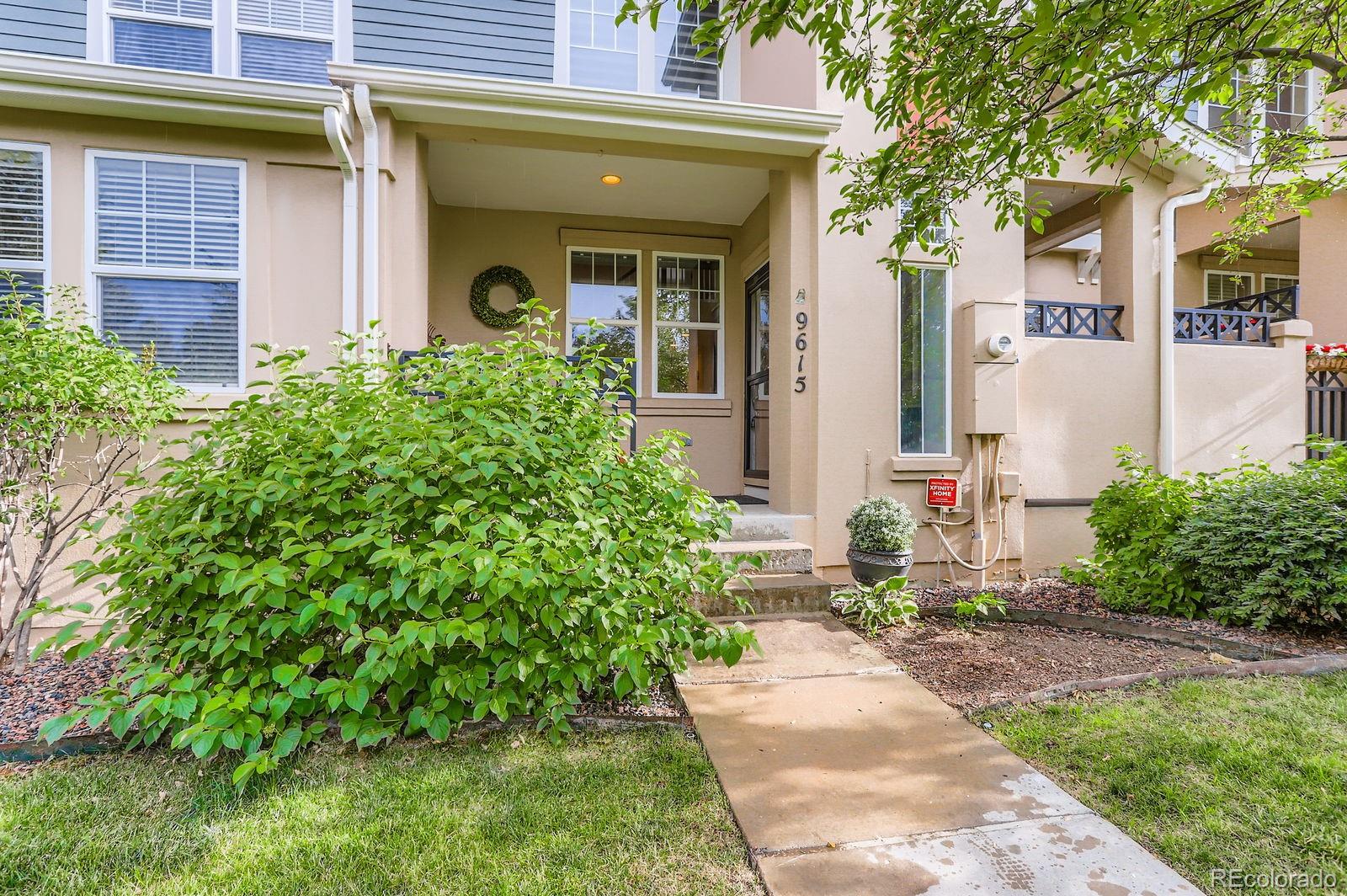 9615 W Hinsdale Place