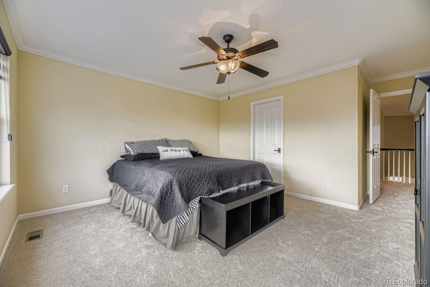 9615 W Hinsdale Place