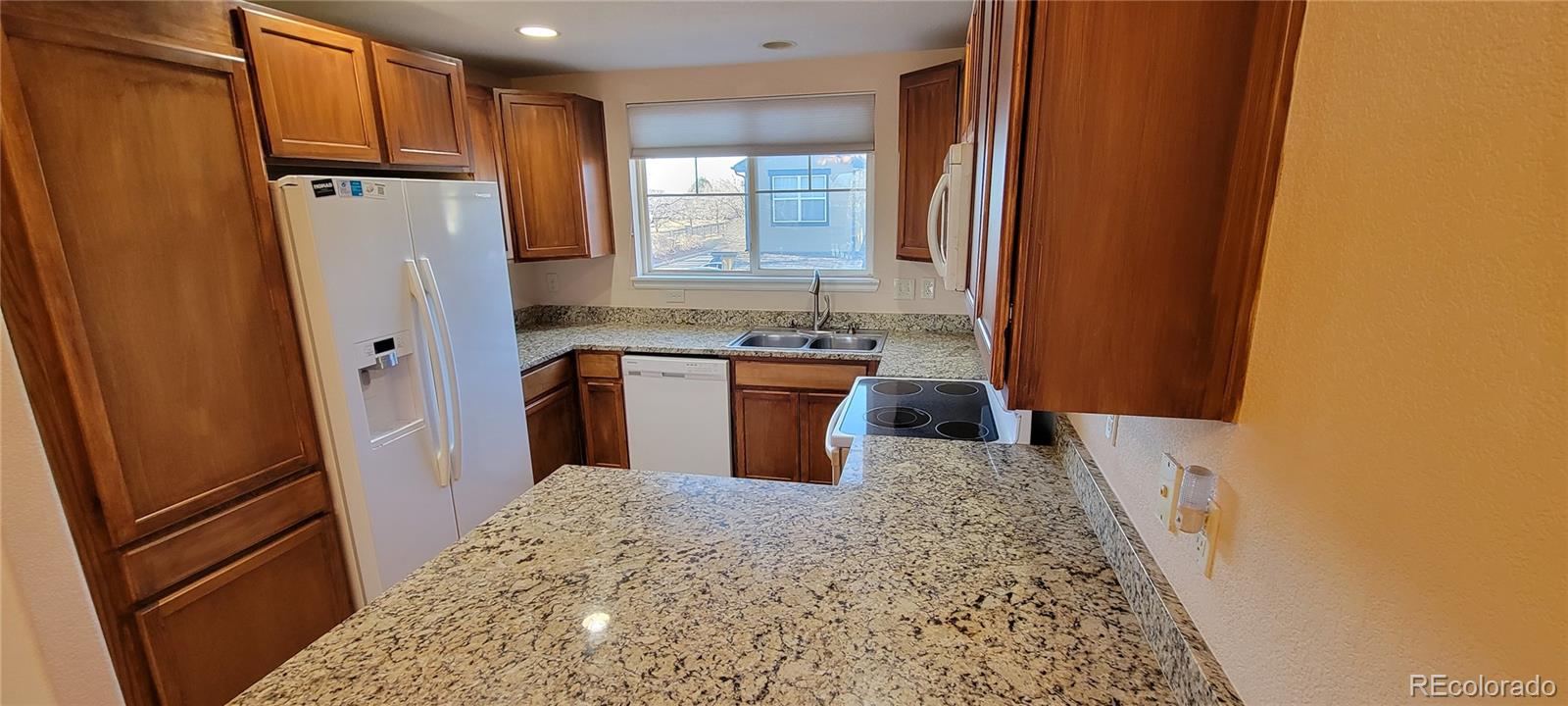 2113 S Fulton Circle Unit: 203