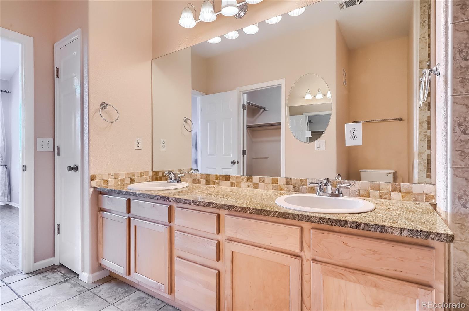 2113 S Fulton Circle Unit: 203
