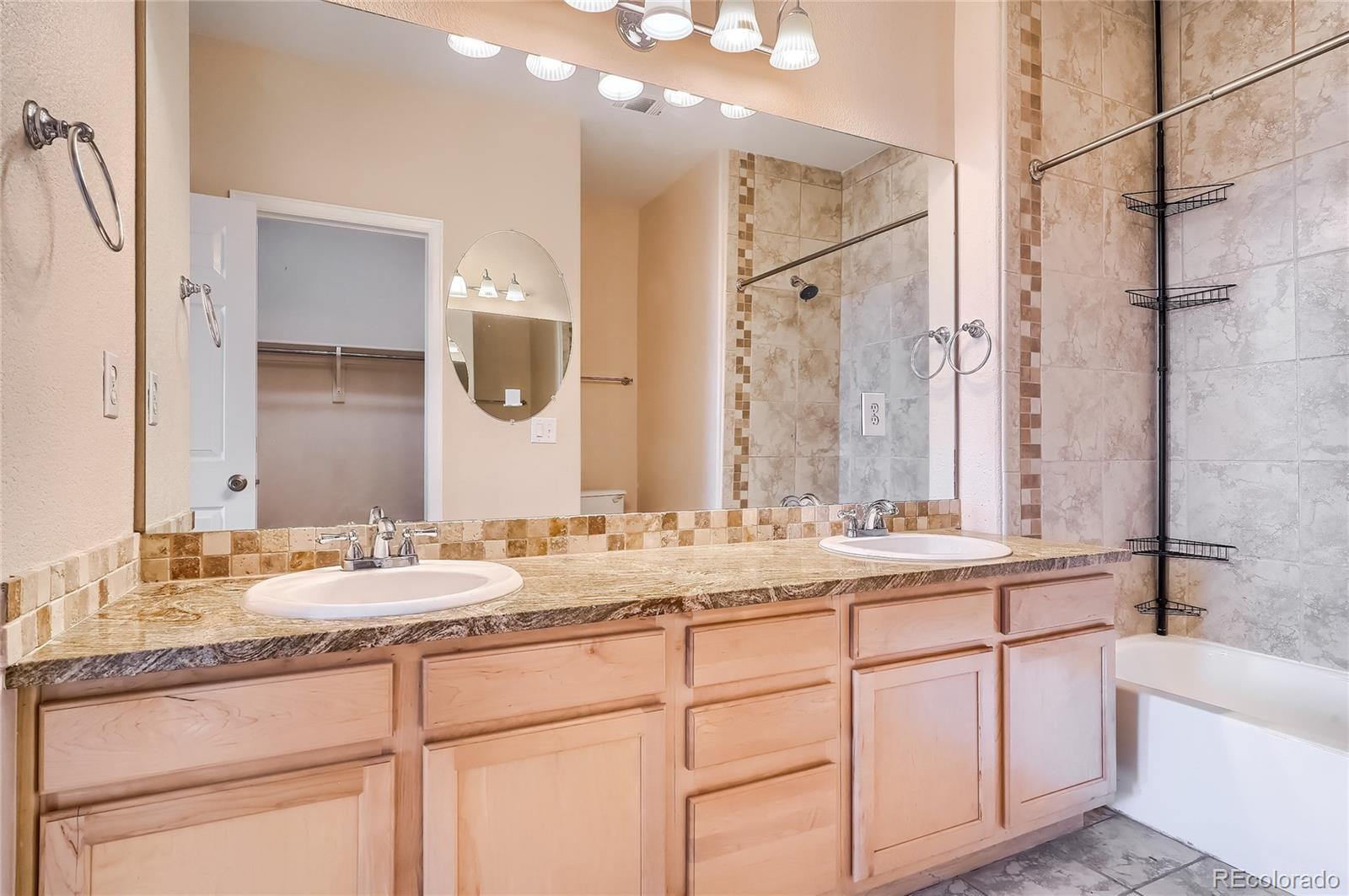 2113 S Fulton Circle Unit: 203